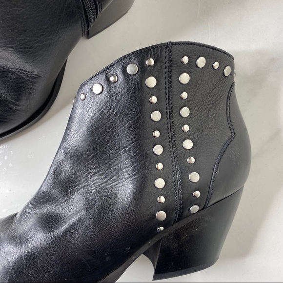 Marc Fisher Black Stud Pointed Toe Booties 7.5 - Picture 3 of 11
